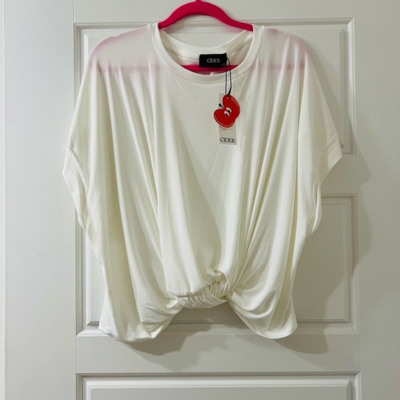 Cider White Crop Top - Picture 2 of 4